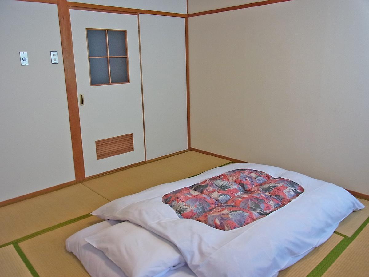 Hotel Ohta Ozu  Esterno foto